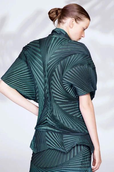 Look 2